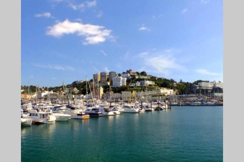 **Sunny And Bright, Thatchers Rock One Bed Beach Front Apartment*** Torquay Luaran gambar